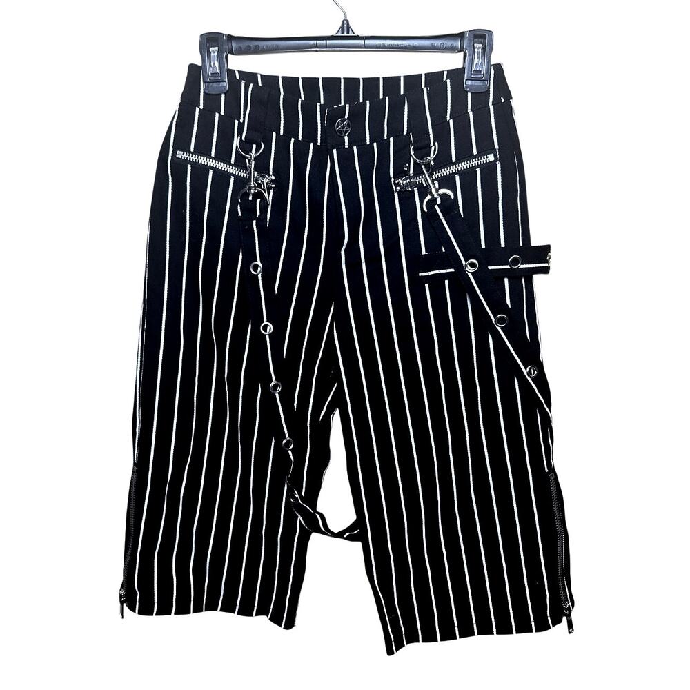 The Grave Girls Deadly Souls Pinstripe Shorts Size Small NWOT Cargo Shorts
